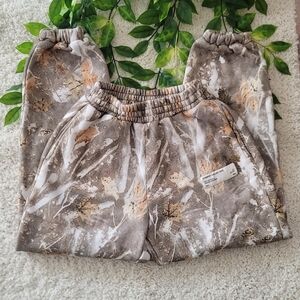 Comfrt Adirondack Camo Sweatpants  (XS)